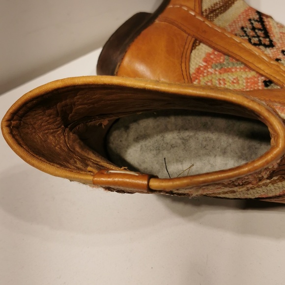 Women's Handmade  Brown Leather Kilim Boots - Picture 7 of 7